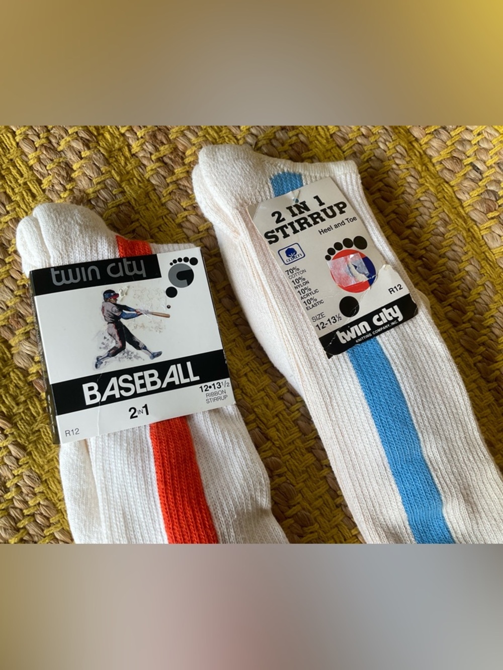 2 Pairs Vintage Baseball Stirrup 2 in 1 Socks - Picture 2 of 4